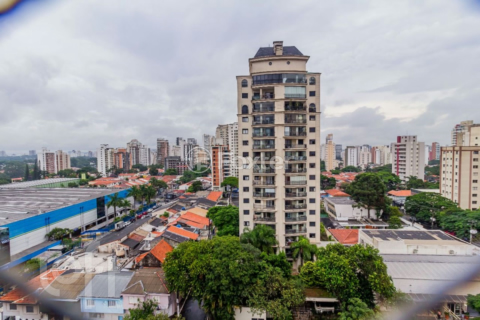 Image 11 - 839273