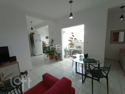 Image 9 - 839528
