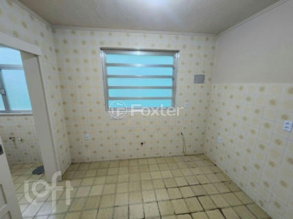 Image 7 - 839945