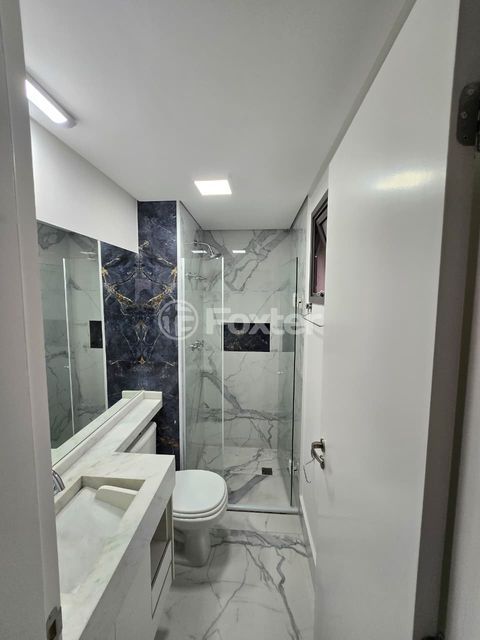 Image 3 - 840235