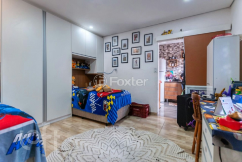 Image 40 - 840418
