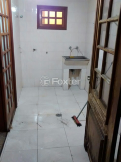 Image 3 - 840866