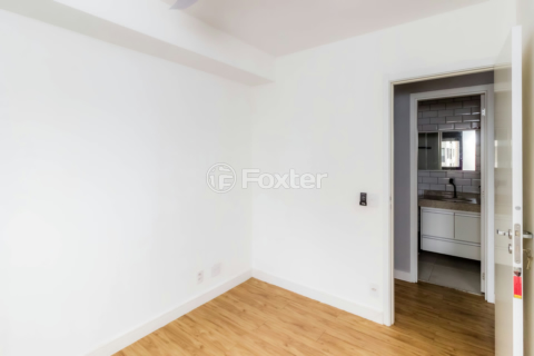 Image 8 - 841101