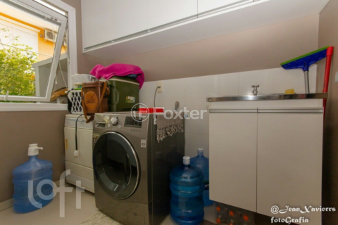 Image 4 - 841148