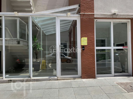 Image 17 - 841513