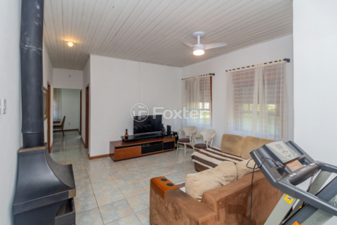 Image 3 - 841930