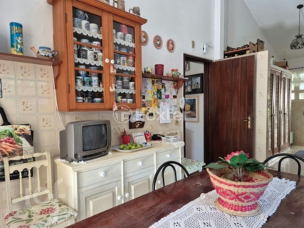 Image 21 - 842287
