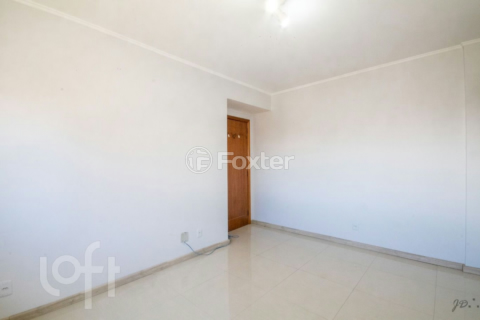 Image 32 - 842353