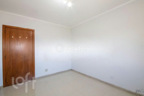 Image 37 - 842353