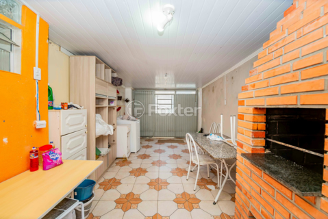 Image 37 - 842526