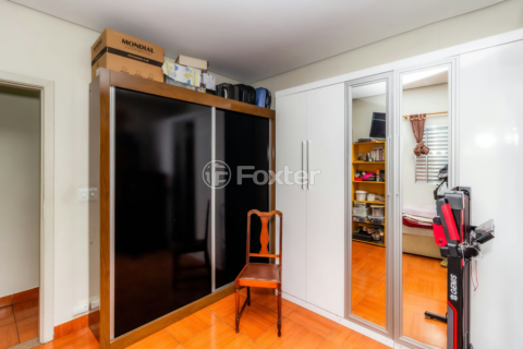 Image 44 - 842567