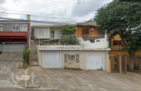 Image 6 - 842610