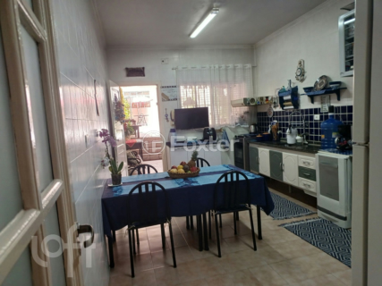 Image 0 - 842841