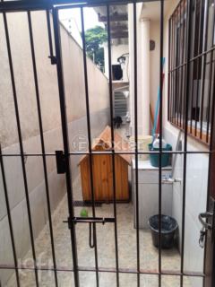 Image 7 - 842843