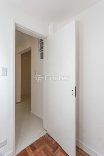 Image 29 - 843650