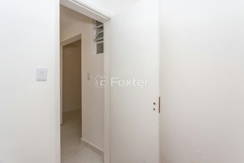 Image 30 - 843650
