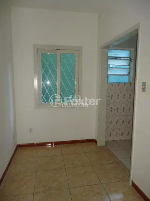 Image 8 - 844725