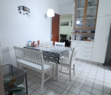 Image 5 - 844733