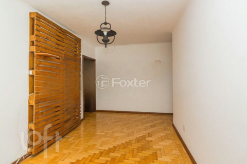 Image 7 - 844782