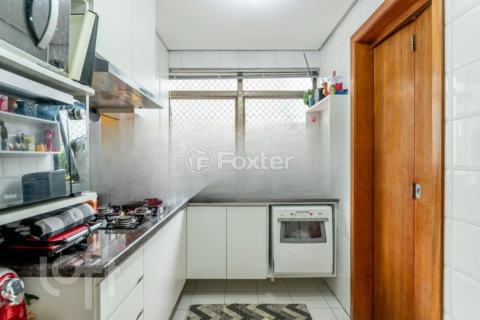 Image 4 - 844799