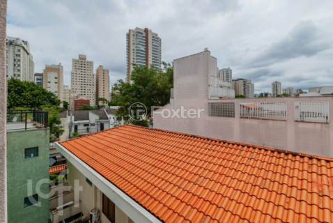 Image 10 - 844832