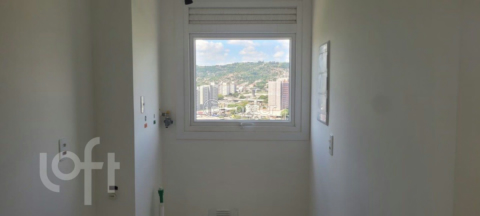 Image 4 - 844859