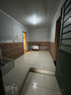 Image 10 - 844950