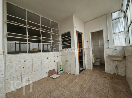 Image 3 - 845136
