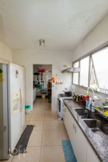 Image 4 - 845278