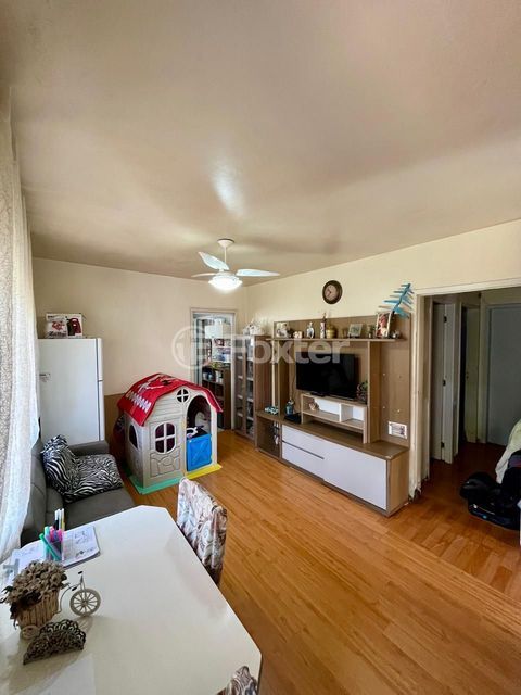 Image 3 - 845336