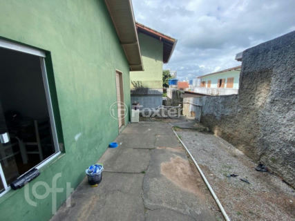 Image 4 - 845383