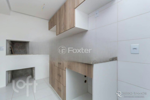 Image 5 - 845676