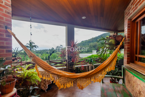 Image 6 - 845895