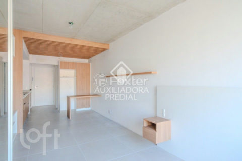Image 10 - 846559