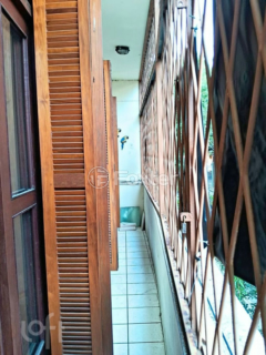 Image 8 - 846645