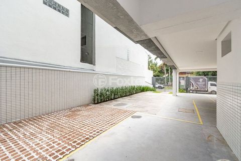 Image 21 - 847185