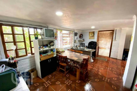 Image 3 - 847228