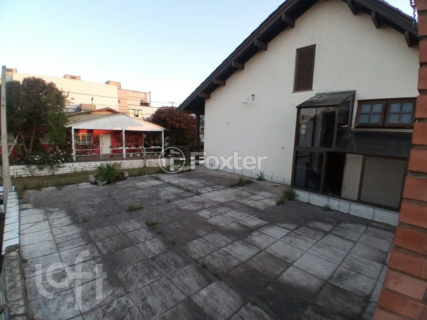 Image 9 - 847404