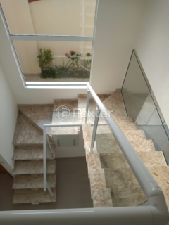 Image 2 - 847764