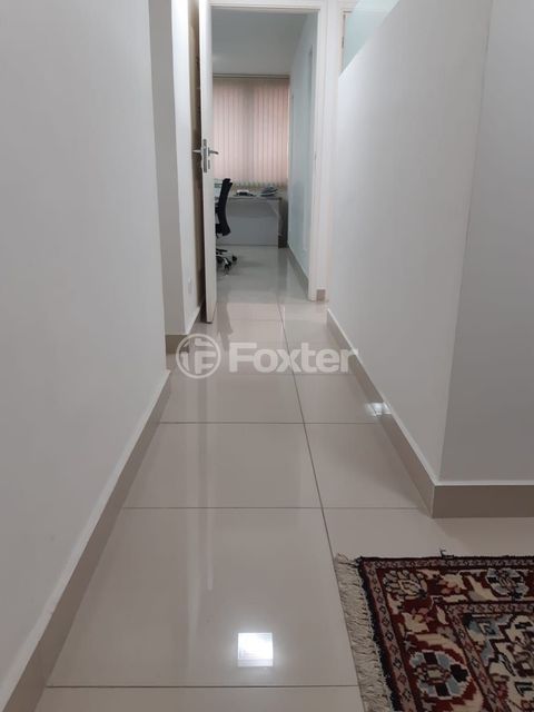 Image 1 - 847774