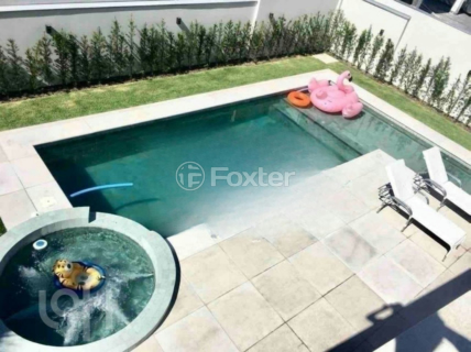 Image 8 - 847864