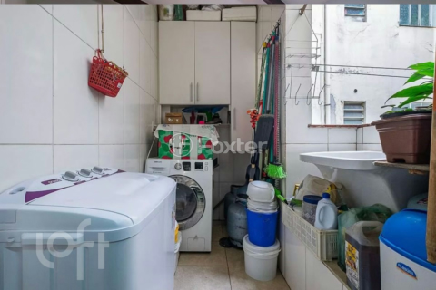 Image 6 - 848028