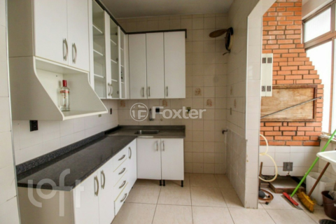 Image 3 - 848131