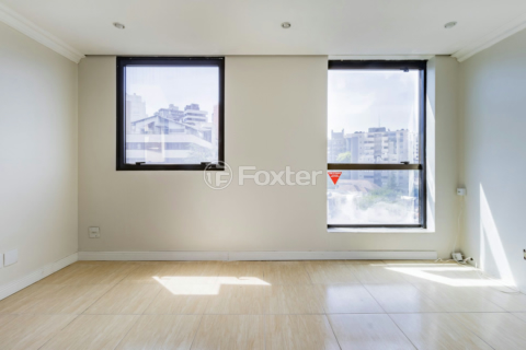 Image 10 - 848146