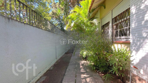 Image 7 - 848351