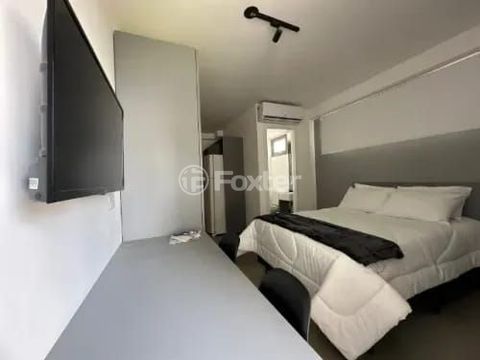Image 3 - 848536