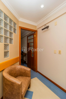 Image 7 - 848555