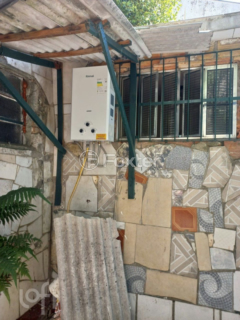 Image 26 - 848596