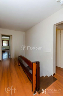 Image 6 - 848821