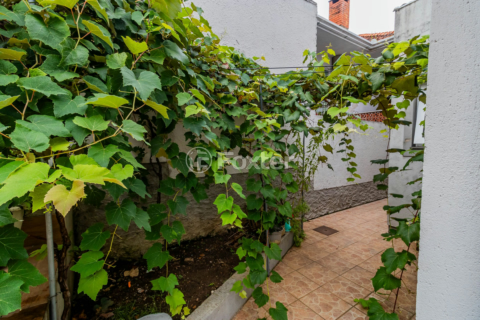 Image 1 - 848934